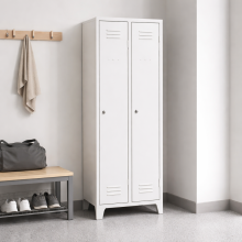 2-dverová šatňová skriňa s dlhými dverami a nožičkami