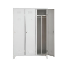 3-dverová šatníková skriňa s prepážkou (demont)