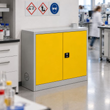 #08 CHEMI G MINI VENT - Skriňa na chemikálie s komínom _ Ilustračná fotografia